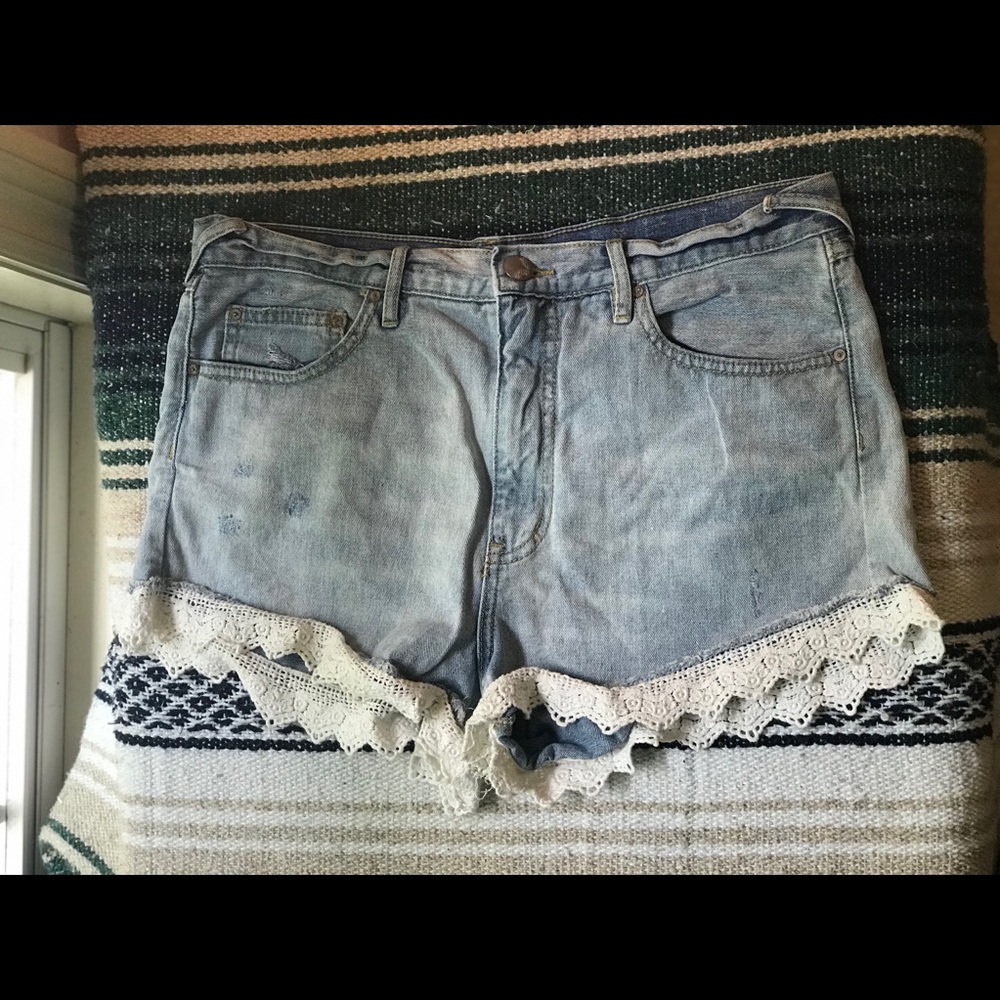 Free People - Light Wash Jean Shorts